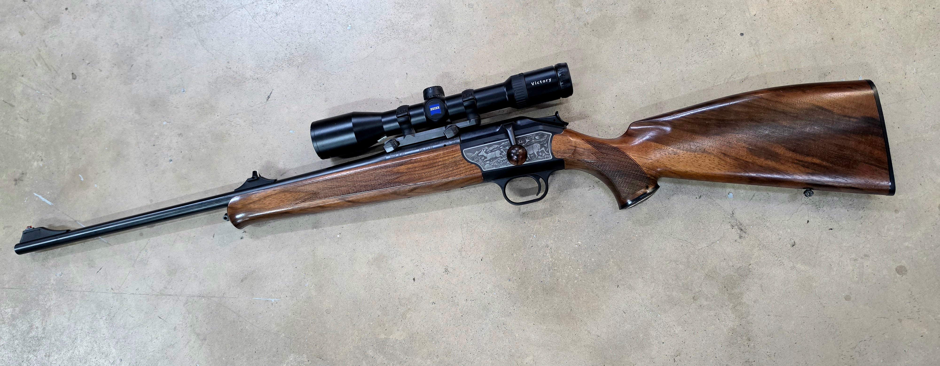 Blaser R93 luxe gauchère 7x64 + Zeiss diavary 1.5-6x42 d'occasion