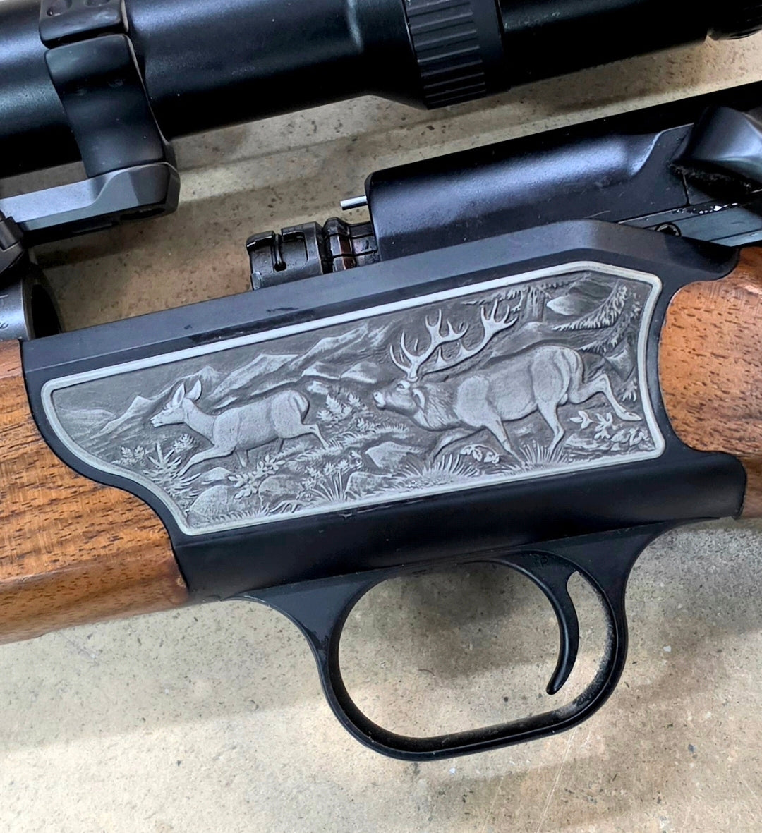 Blaser R93 luxe gauchère 7x64 + Zeiss diavary 1.5-6x42 d'occasion