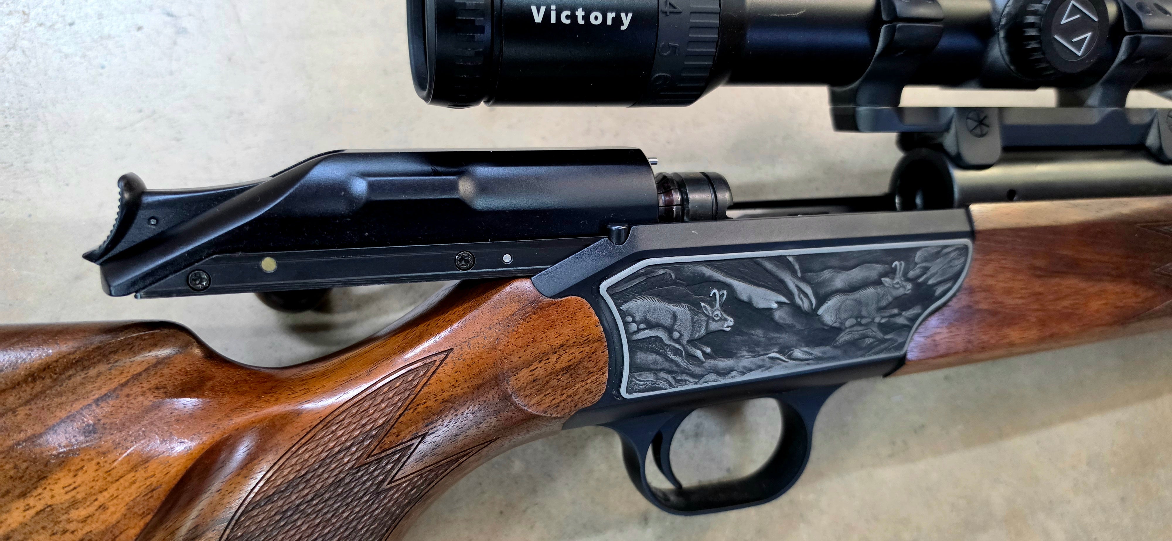Blaser R93 luxe gauchère 7x64 + Zeiss diavary 1.5-6x42 d'occasion